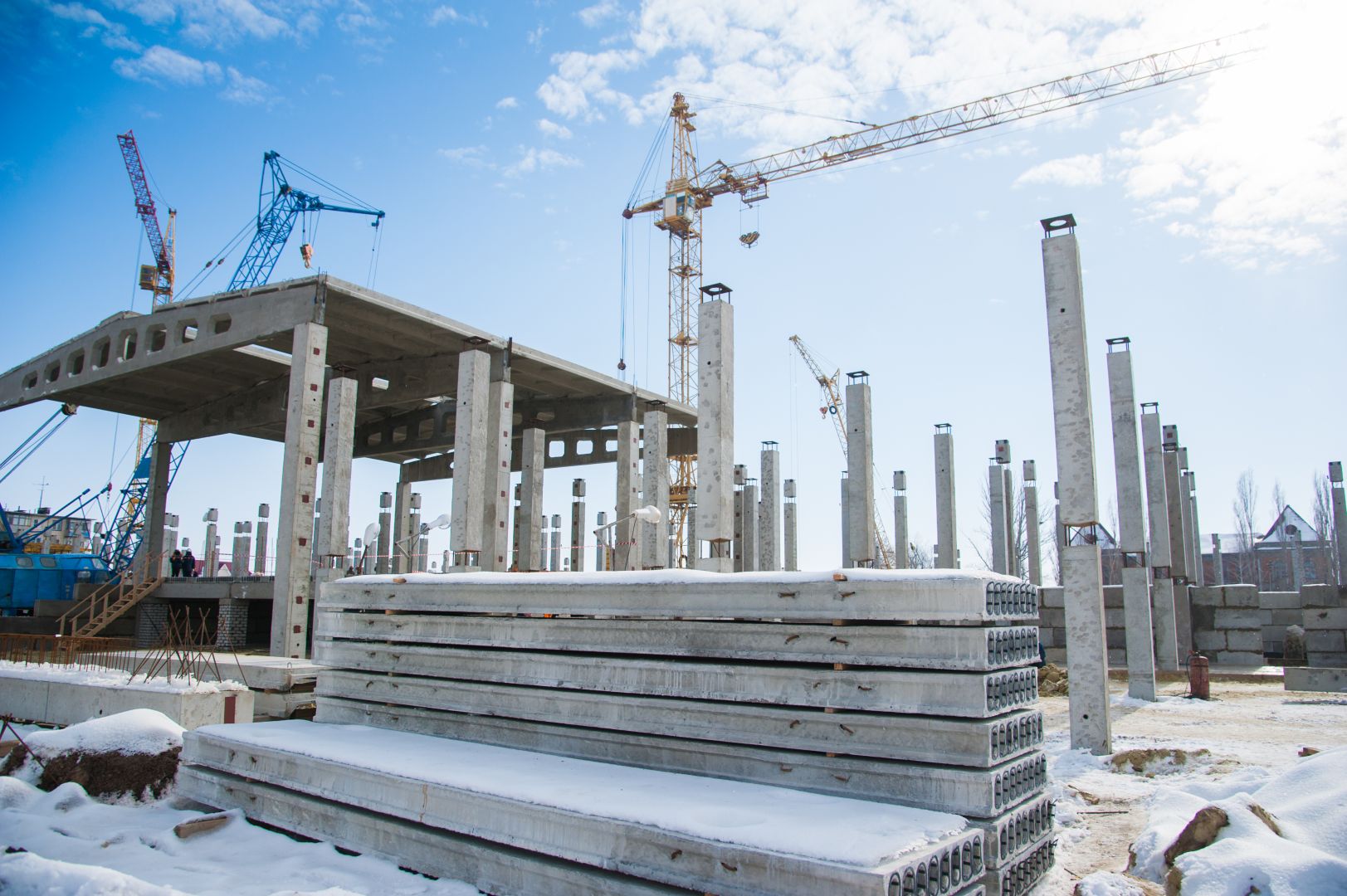 Pre-engineered metal building construction project